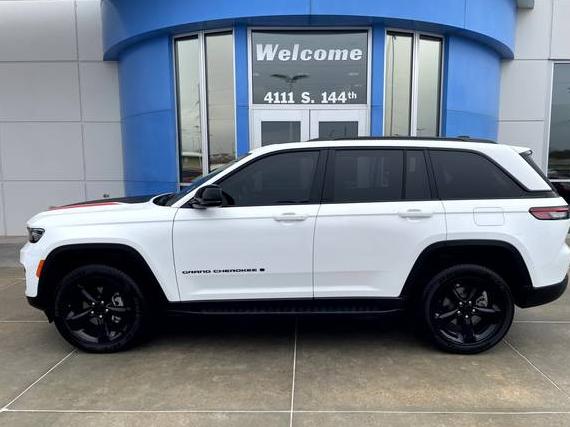 JEEP GRAND CHEROKEE 2024 1C4RJHAG3RC214930 image JEEP GRAND CHEROKEE 2024 1C4RJHAG3RC214930 image